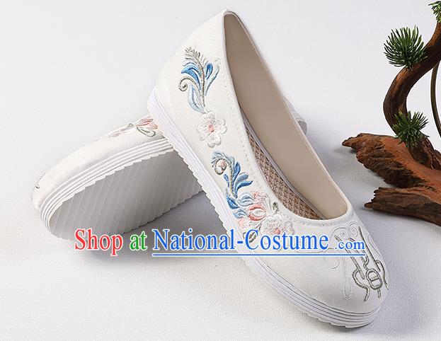 Chinese Classical Embroidered White Shoes Traditional Wedding Shoes Handmade Hanfu Shoes