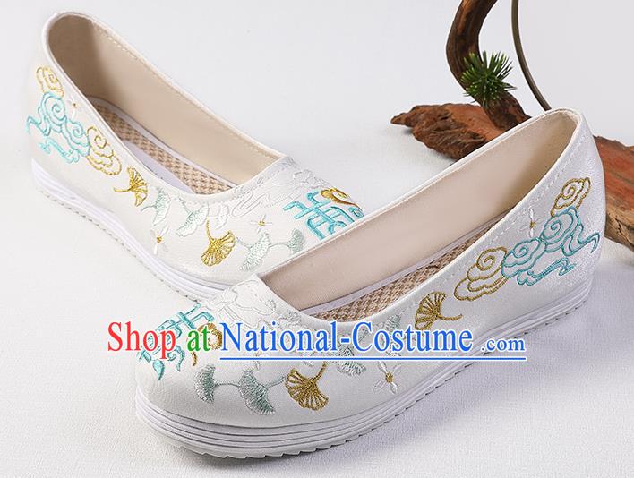 Chinese Classical Embroidered White Shoes Traditional Wedding Shoes Handmade Hanfu Shoes