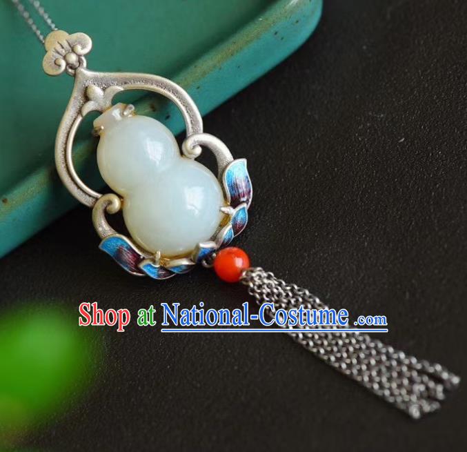 China Traditional Cheongsam Jade Gourd Necklace Jewelry Handmade Silver Tassel Necklet Pendant Accessories