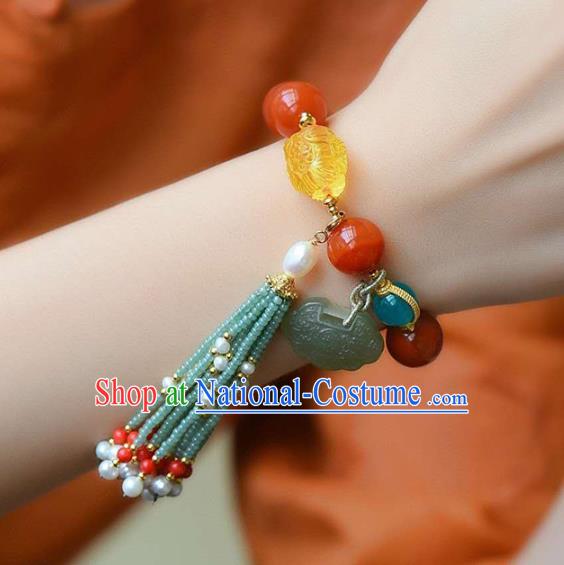 China Handmade Beads Tassel Bracelet Traditional Jewelry Accessories National Beeswax Lotus Agate Bangle