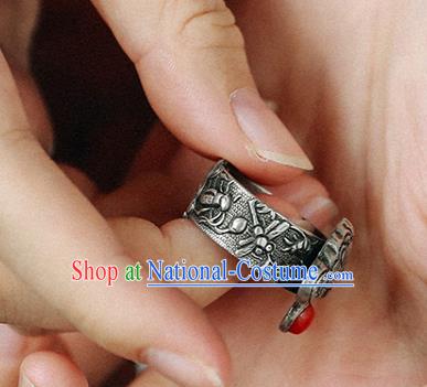 China Traditional Circlet Handmade Silver Carving Bat Ring Jewelry Accessories