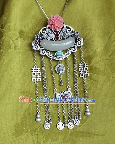 Chinese Handmade National Silver Tassel Breastpin Pendant Cheongsam Jewelry Accessories Classical Jade Brooch