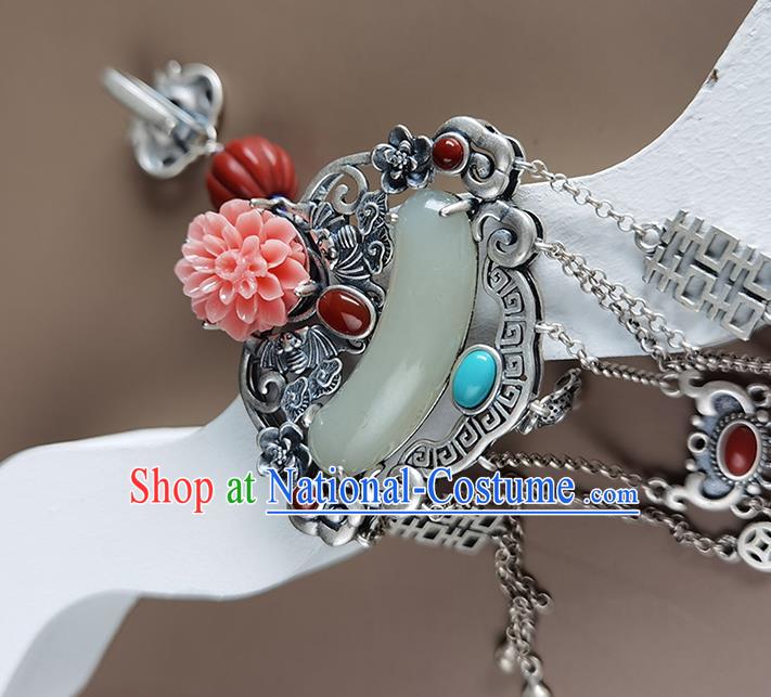 Chinese Handmade National Silver Tassel Breastpin Pendant Cheongsam Jewelry Accessories Classical Jade Brooch