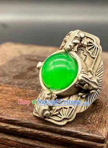 China Handmade Jewelry Accessories Traditional Chrysoprase Thimble Circlet National Silver Carving Frog Ring