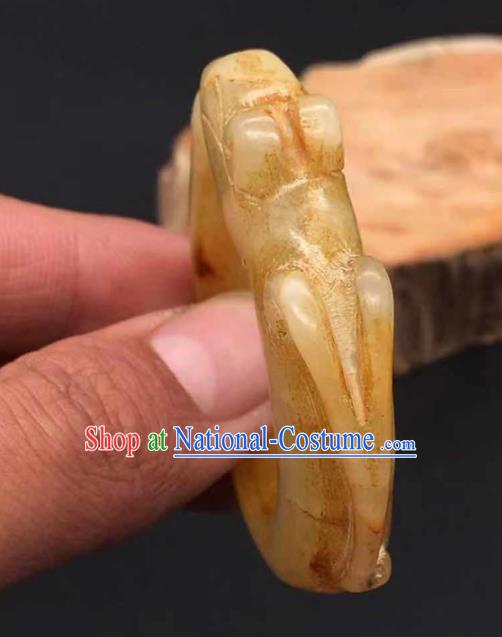 China Traditional Jade Pendant Handmade Carving Dragon Hand Piece