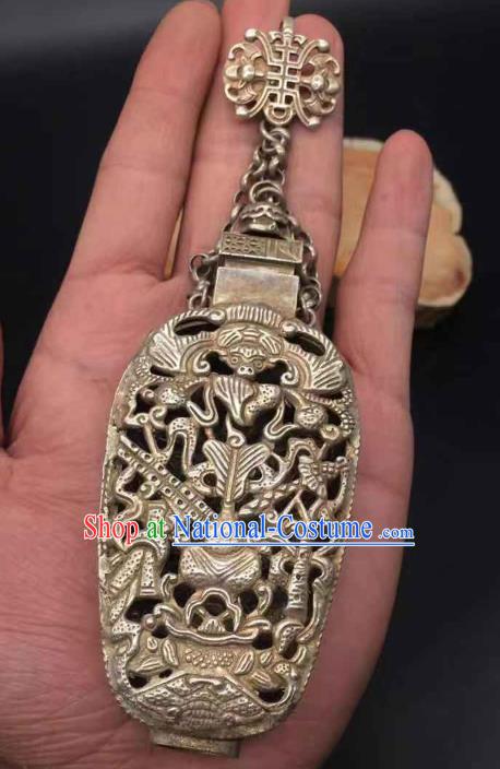 Chinese Handmade National Sachet Pendant Jewelry Classical Ethnic Accessories Carving Gourd Brooch