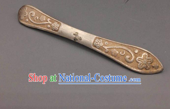 China Traditional Qing Dynasty Hair Accessories Classical Silver Hairpin Handmade Carving Plum Blossom Hair Stick