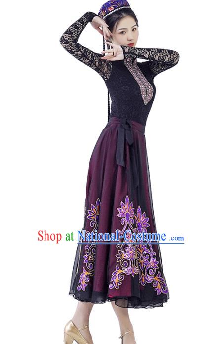 China Traditional Xinjiang Nationality Dance Clothing Uyghur Ethnic Women Black Lace Blouse and Purple Skirt Outfits and Hat