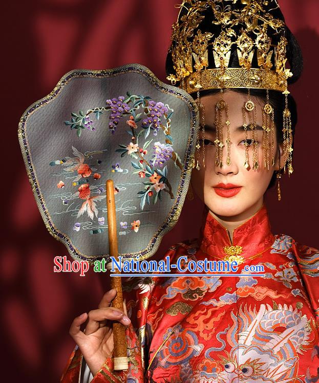 China Handmade Wedding Embroidered Wisteria Goldfish Fans Traditional Hanfu Silk Palace Fan Ancient Princess Fan