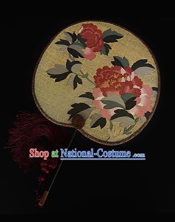 China Peony Pattern Yellow Silk Fan Traditional Hanfu Palace Fan Handmade Ebony Fans