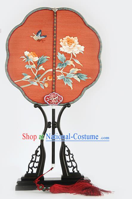 China Handmade Peony Pattern Palace Fan Wedding Red Silk Fan Traditional Court Hanfu Fan