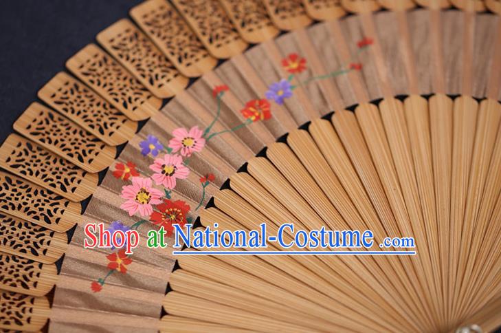 China Printing Flowers Fan Traditional Sandalwood Accordion Folding Fan Classical Fans