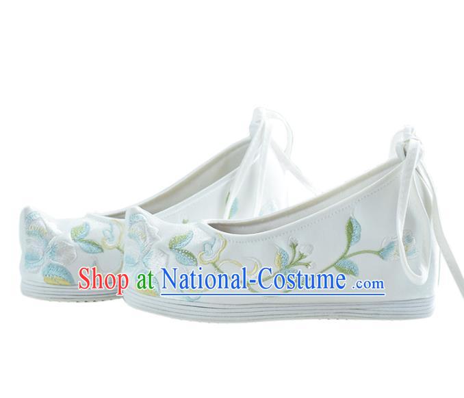 China Embroidered White Shoes Traditional Hanfu Bow Shoes National Women Cloth Shoes