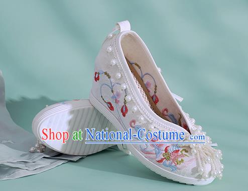 China Traditional National Wedding White Cloth Shoes Embroidered Phoenix Shoes Classical Beads Shoes