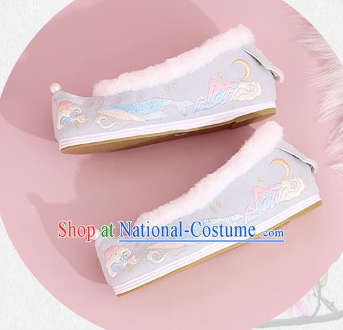 China National Light Blue Cloth Shoes Winter Embroidered Shoes Ming Dynasty Princess Shoes