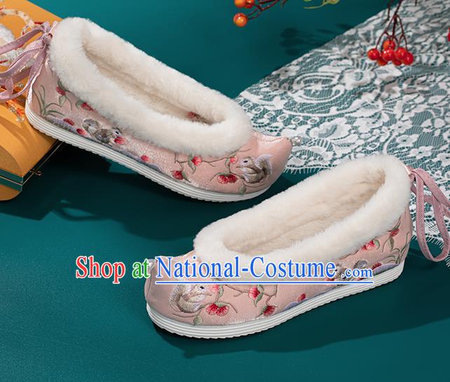 China Embroidered Squirrel Shoes Pink Cloth Shoes National Winter Shoes Traditional Hanfu Princess Shoes