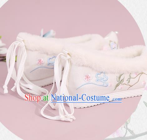 China Embroidered Peach Flowers Shoes National Winter Shoes Traditional Hanfu Princess Shoes White Cloth Shoes