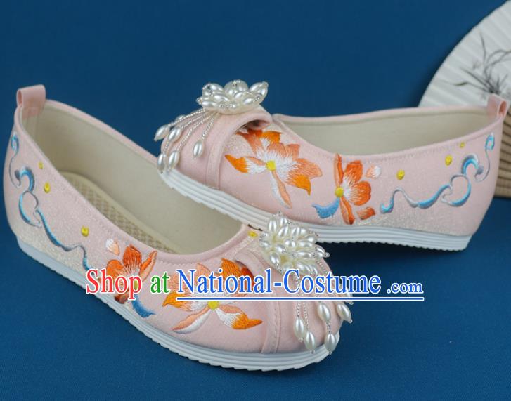 China Traditional Wedding Pink Cloth Shoes Pearls Tassel Shoes Embroidered Shoes