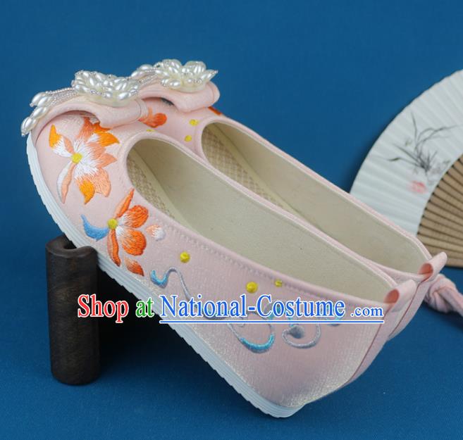 China Traditional Wedding Pink Cloth Shoes Pearls Tassel Shoes Embroidered Shoes