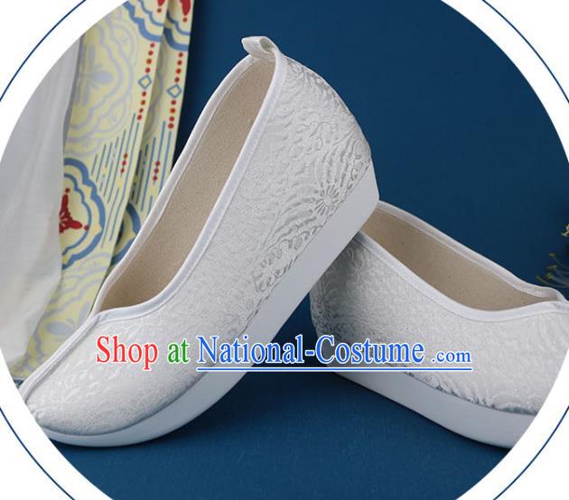 China Ancient Princess Shoes Traditional Ming Dynasty White Brocade Shoes