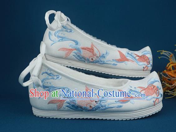 China National Winter Shoes Embroidered White Cloth Shoes Handmade Traditional Shoes