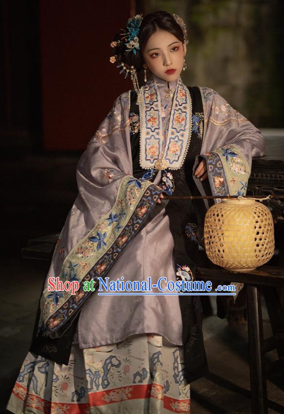 China Traditional Ming Dynasty Nobility Mistress Historical Clothing Ancient Court Beauty Embroidered Hanfu Costumes