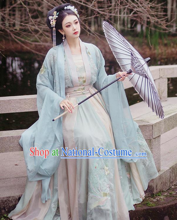 China Traditional Embroidered Hanfu Clothing Ancient Jin Dynasty Princess Costumes