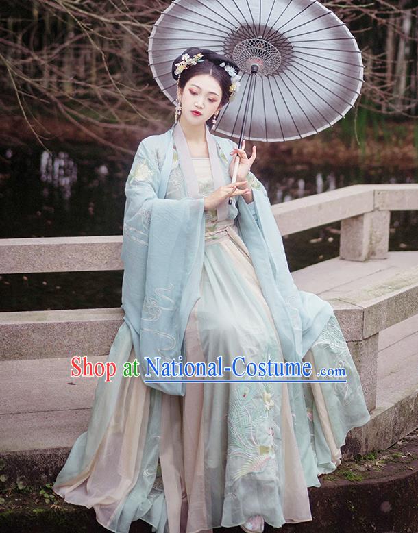 China Traditional Embroidered Hanfu Clothing Ancient Jin Dynasty Princess Costumes