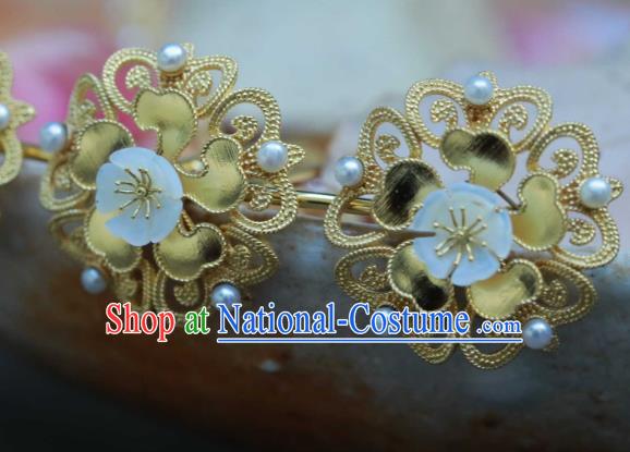 Chinese Ancient Tang Dynasty Golden Hair Stick Handmade Hair Accessories Traditional Shell Plum Blossom Hairpin