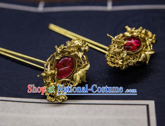 Chinese Handmade Golden Hairpin Traditional Ming Dynasty Princess Ruby Hair Stick