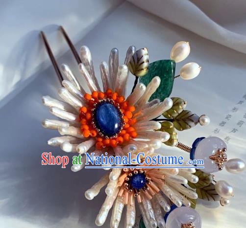 Chinese Handmade Coral Hair Stick Traditional Ming Dynasty Princess Shell Chrysanthemum Hairpin