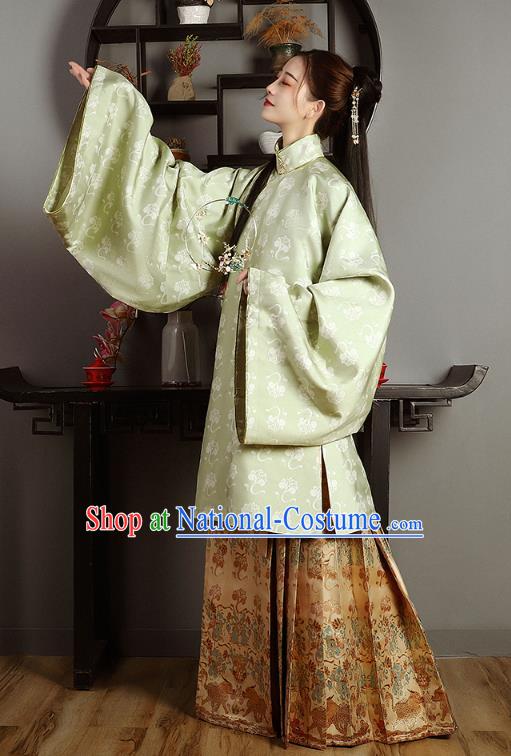 China Ancient Patrician Beauty Hanfu Dress Garment Traditional Ming Dynasty Aristocratic Lady Historical Costumes