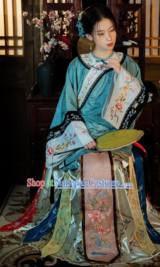 China Ancient Qing Dynasty Rich Beauty Historical Clothing Traditional Embroidered Costumes