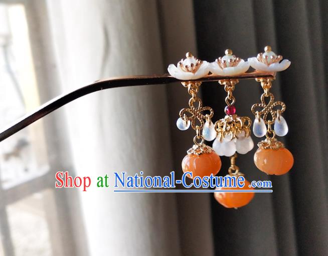 China Ancient Princess Hairpin Traditional Ming Dynasty Shell Plum Blossom Hair Stick