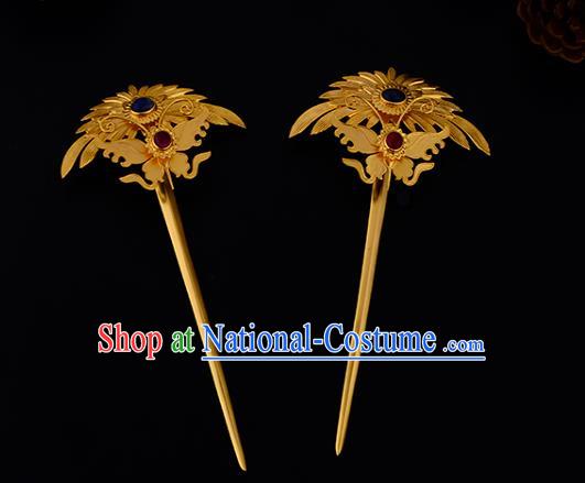 China Ancient Palace Empress Hairpin Handmade Traditional Ming Dynasty Golden Butterfly Chrysanthemum Hair Stick