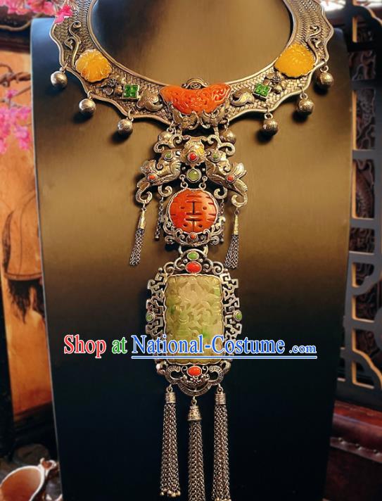 China Traditional Silver Tassel Necklace Accessories Handmade Wedding Jade Necklet Pendant