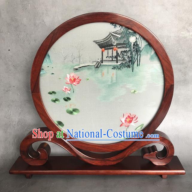 China Embroidered Lotus Desk Screen Suzhou Embroidery Silk Craft Handmade Rosewood Table Ornament