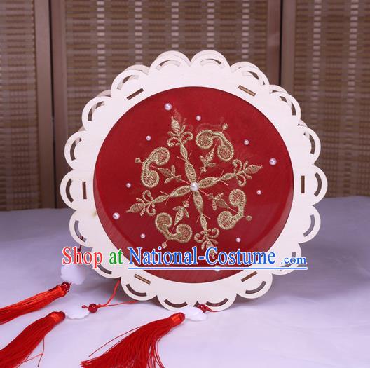 China Embroidery Red Silk Lamp Embroidered Portable Lantern Handmade New Year Flower Drum Lantern