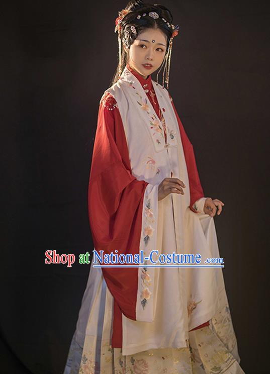 Traditional China Ancient Royal Princess Hanfu Clothing Ming Dynasty Historical Costumes for Patrician Lady