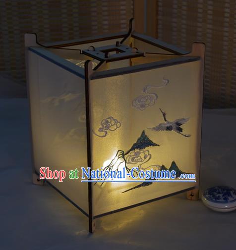 China Traditional New Year Lantern Handmade Embroidered Crane Desk Lamp Classical Palace Lantern