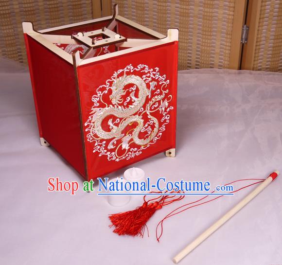 China Classical Red Chiffon Palace Lantern Traditional New Year Portable Lantern Handmade Embroidered Dragon Lamp