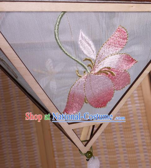 China Handmade Embroidered Lotus Portable Lamp Classical Rhombus Palace Lantern Traditional Spring Festival Lanterns