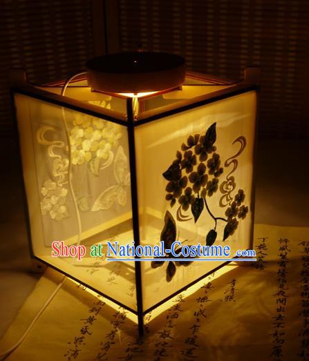 China Classical Lilac Silk Palace Lantern Traditional Spring Festival Lanterns Handmade Embroidered Hydrangea Desk Lamp