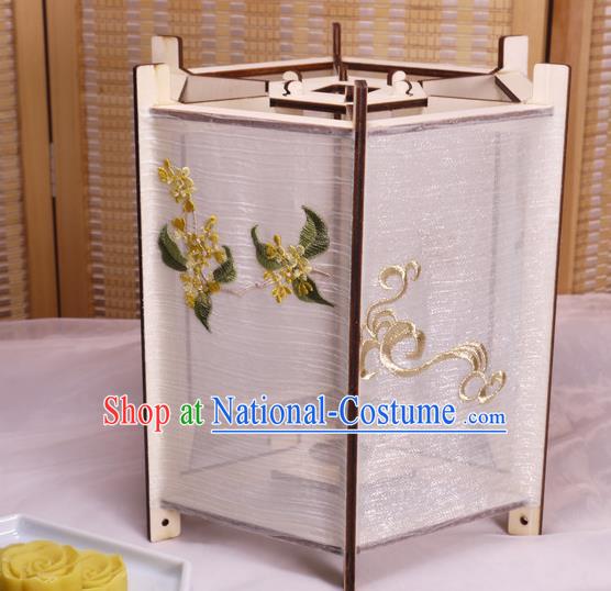 China Classical White Silk Palace Lantern Traditional Spring Festival Hexagon Lanterns Handmade Embroidered Osmanthus Desk Lamp