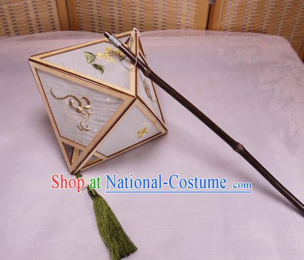 China Classical Rhombus Palace Lantern Traditional Spring Festival Lanterns Handmade Embroidered Osmanthus Portable Lamp