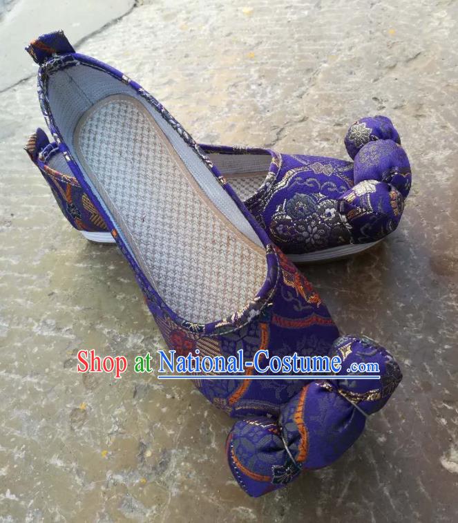 China Traditional Tang Dynasty Princess Shoes Hanfu Shoes Classical Purple Brocade Shoes