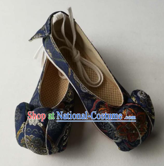 China Handmade Shoes Ancient Princess Hanfu Shoes Traditional Song Dynasty Navy Brocade Shoes