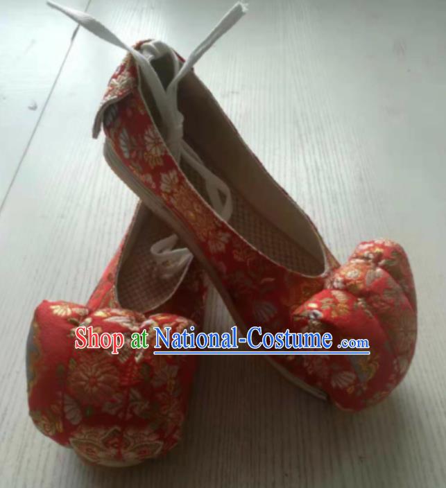 China Handmade Ancient Princess Hanfu Shoes Red Satin Shoes Traditional Song Dynasty Wedding Shoes