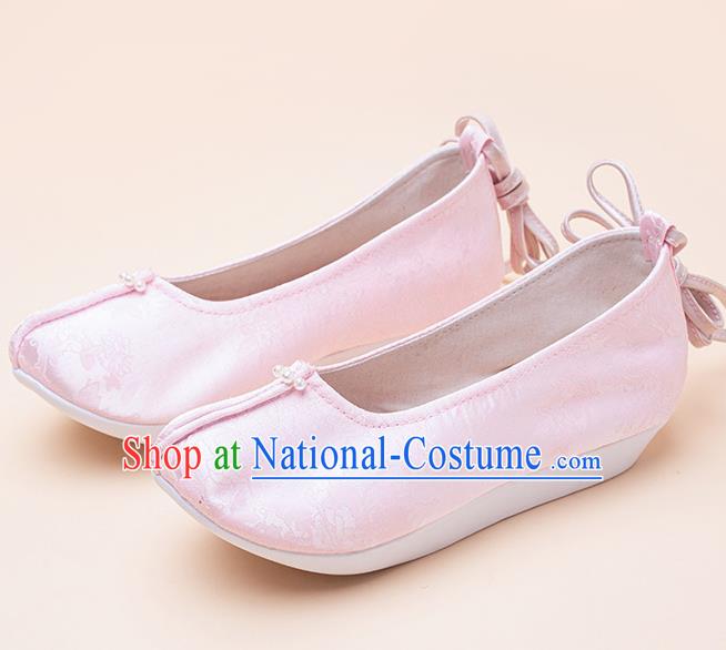 China Traditional Ming Dynasty Women Shoes Classical Pink Satin Shoes Hanfu Shoes