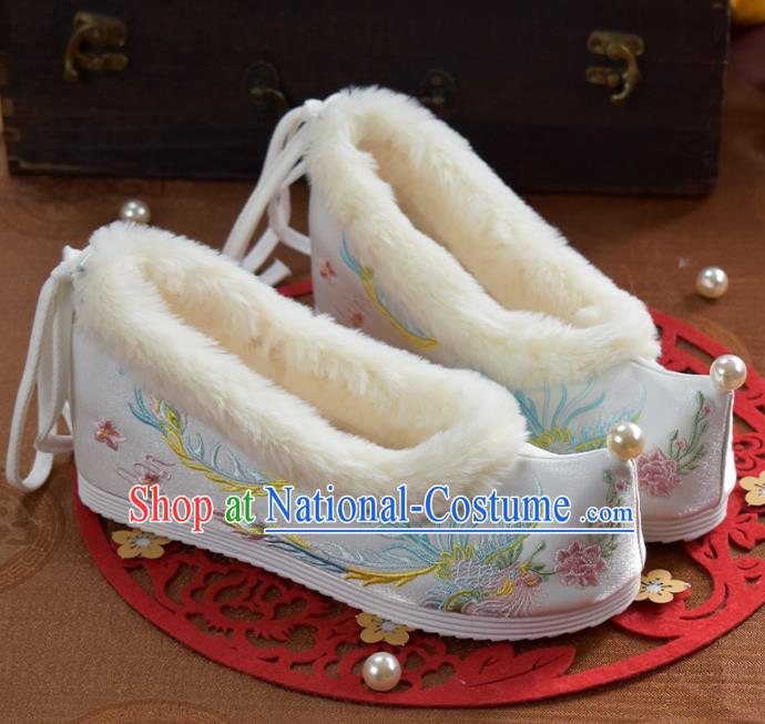 China Winter Shoes Traditional Hanfu Shoes National Embroidered Phoenix Light Blue Cloth Shoes